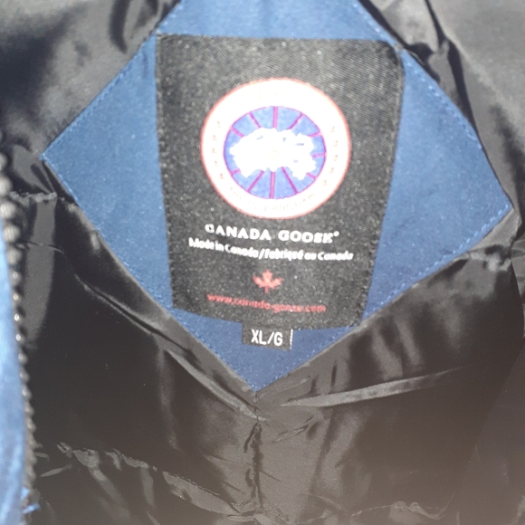 Canada Goose parka, Navy blue NWOT - Picture 4 of 5